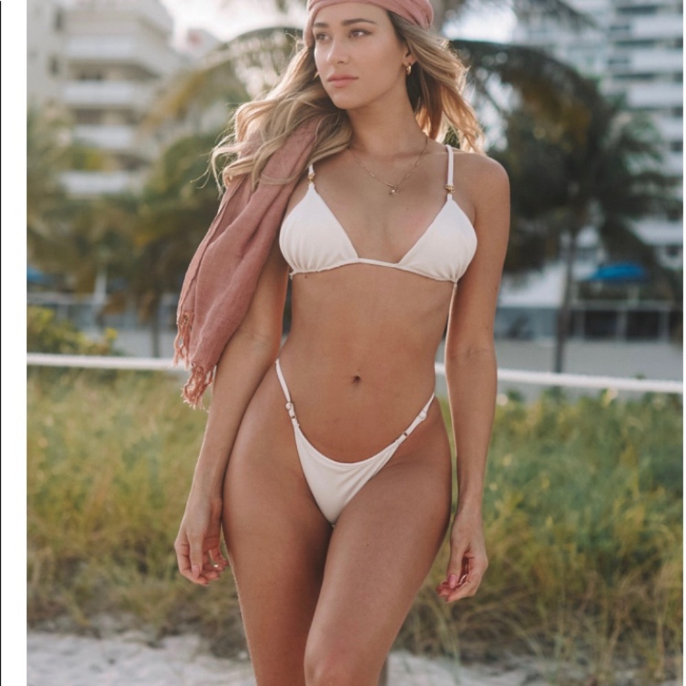 Siempre Golden Bikini Set